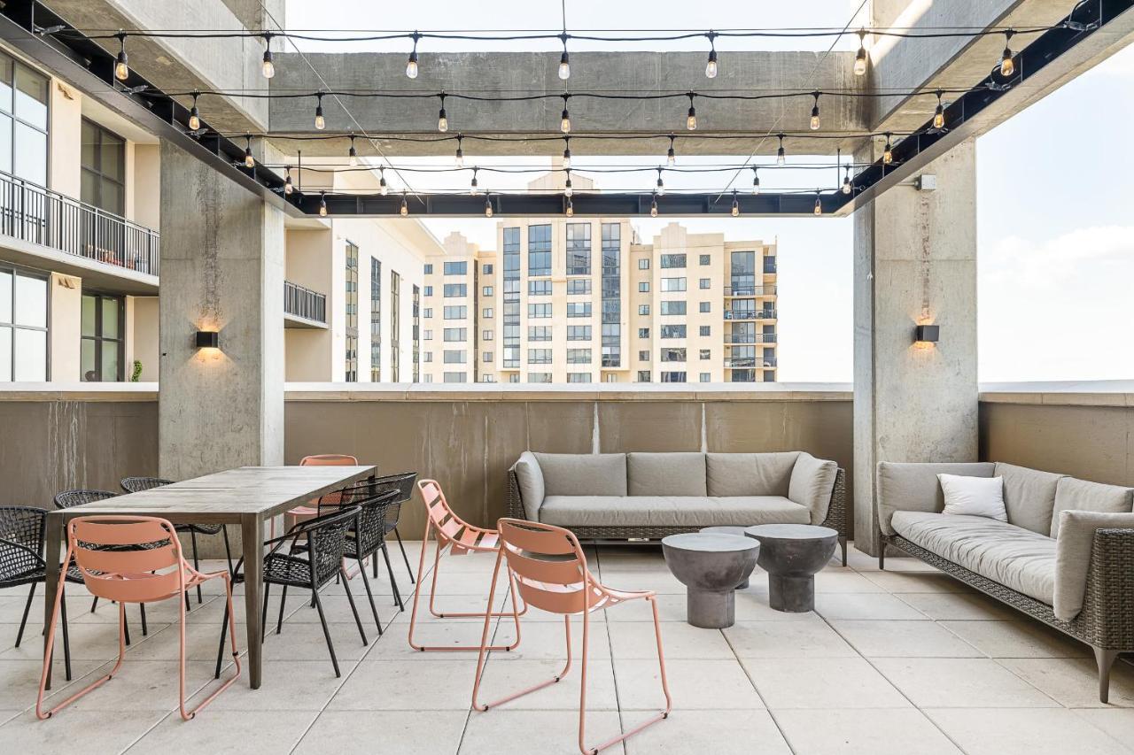 Poshly Pastel Buckhead Paradise Apartment
