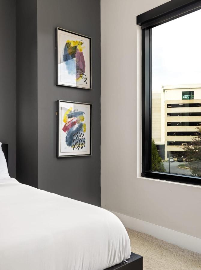 Poshly Pastel Buckhead Paradise *