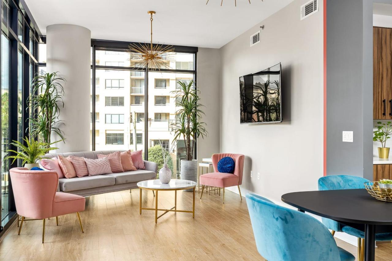 Poshly Pastel Buckhead Paradise