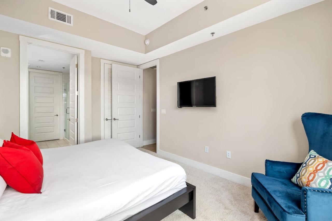 Poshly Pastel Buckhead Paradise