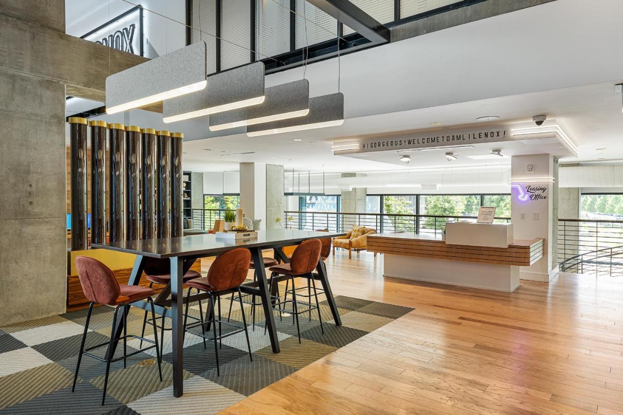 Apartment Stylish Tranquil Buckhead Hideaway