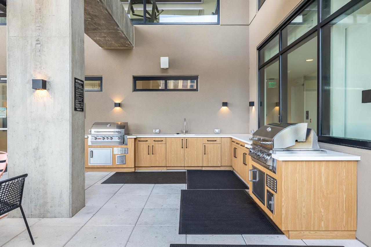 Apartment Stylish Tranquil Buckhead Hideaway