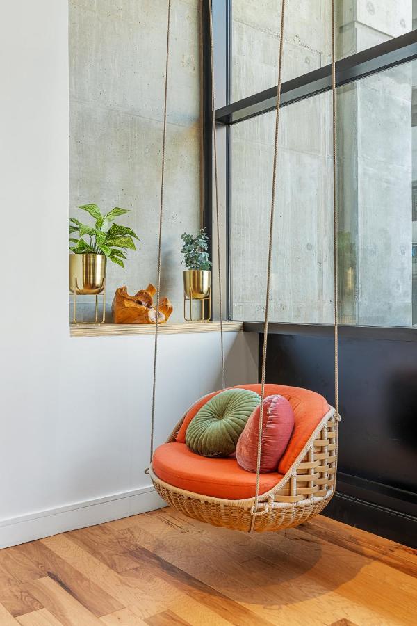 Stylish Tranquil Buckhead Hideaway Apartment