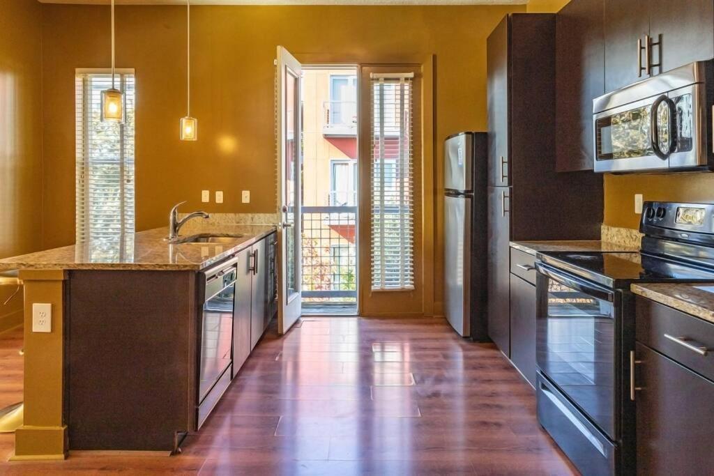 African Kingdom Loft * Atlanta