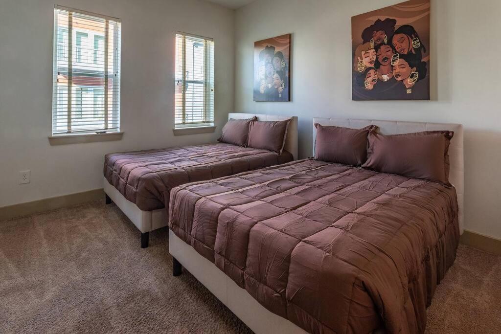 African Kingdom Loft * Atlanta