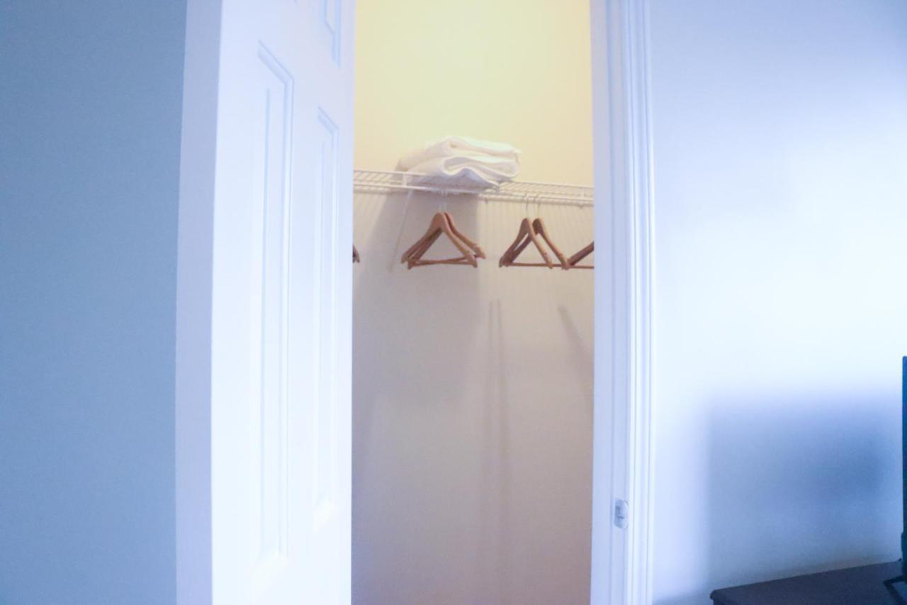 Fantastic Two Bedroom, Near Airport, Cozy & Comfy! Apartment Atlanta