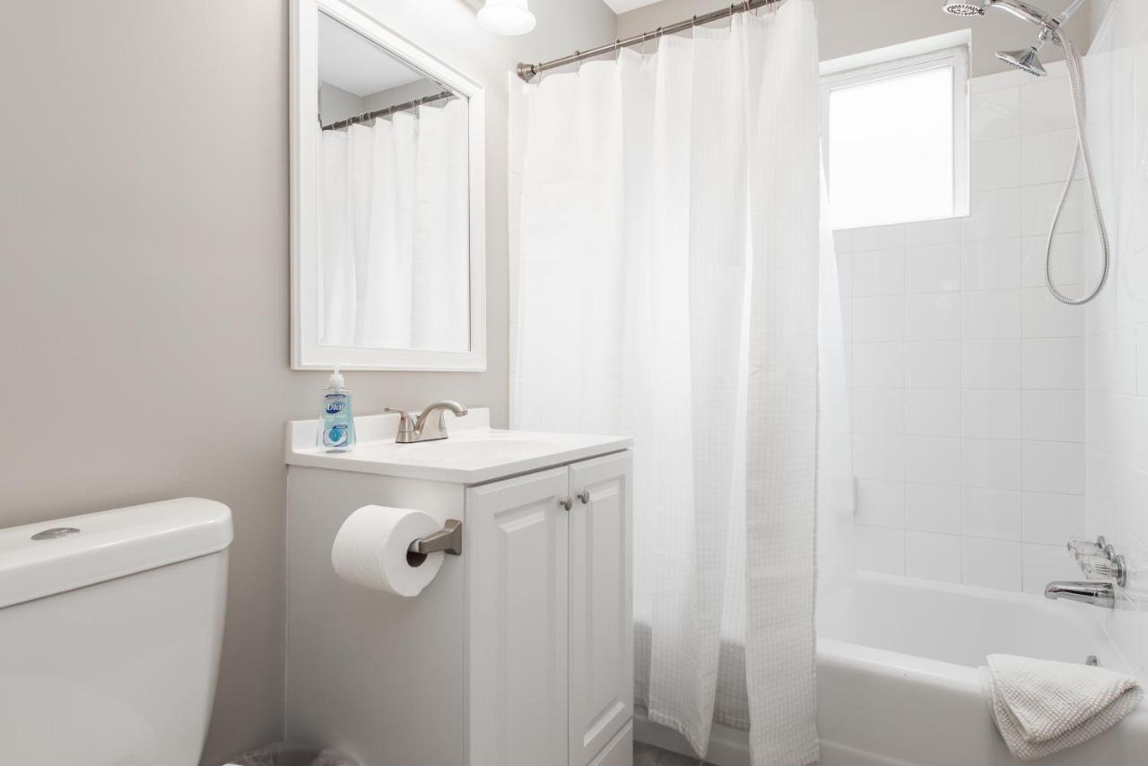 Stylish Onebedroom In Popular Virginia Highland *