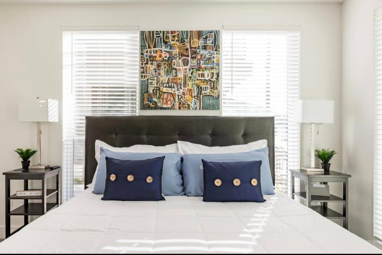 Luxury 2br 2ba Apt With Gym Pool & Free Parking Apartment *