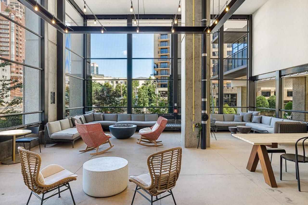 Apartment Remarkably Cultivated Buckhead