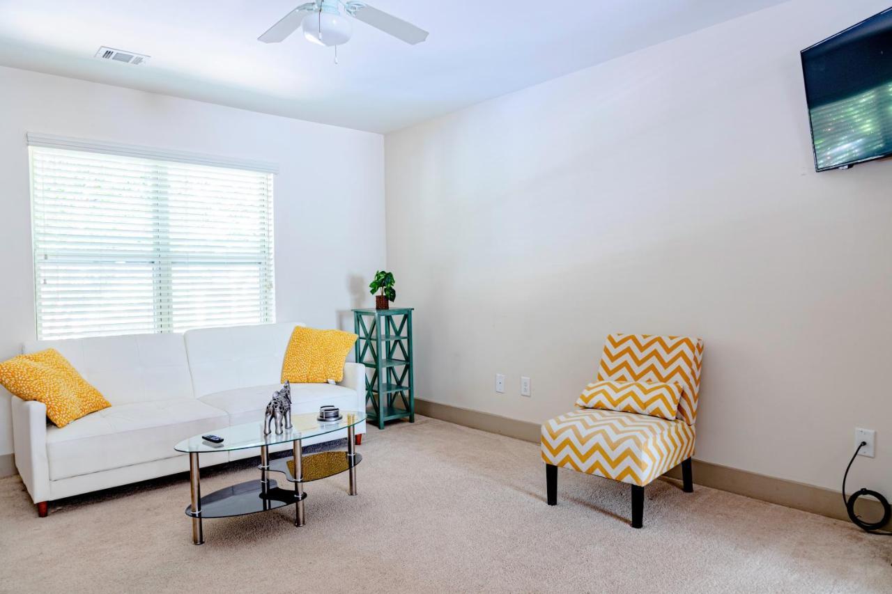 Cozy Townhouse In The Heart Of The City! Apartment *