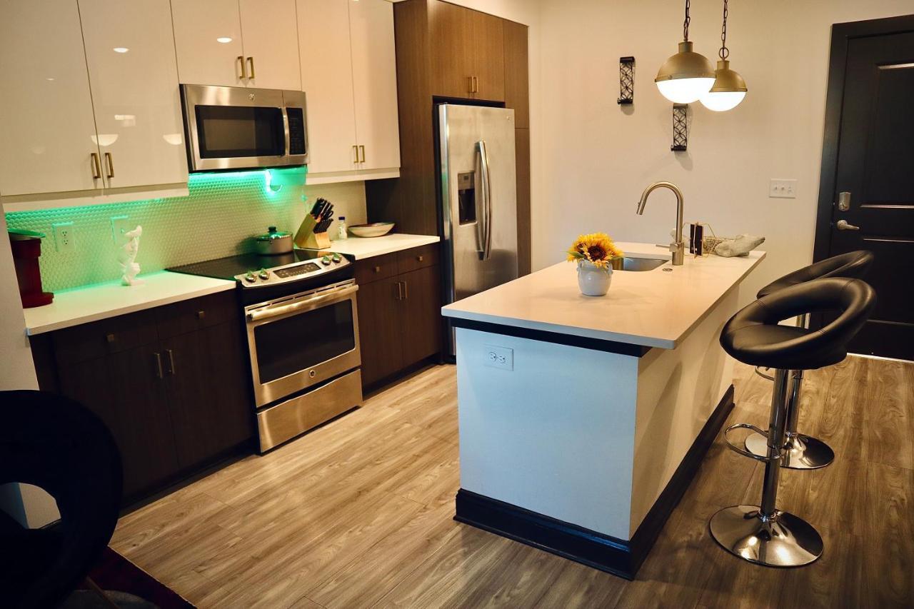 Luxury 1br 1bth Balcony In Downtown * Atlanta