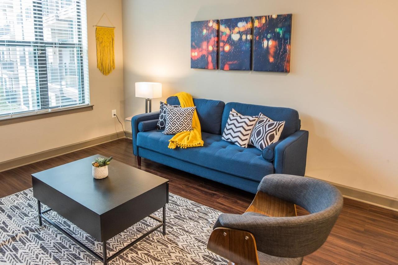 Frontdesk Radius West Midtown Apts Atlanta