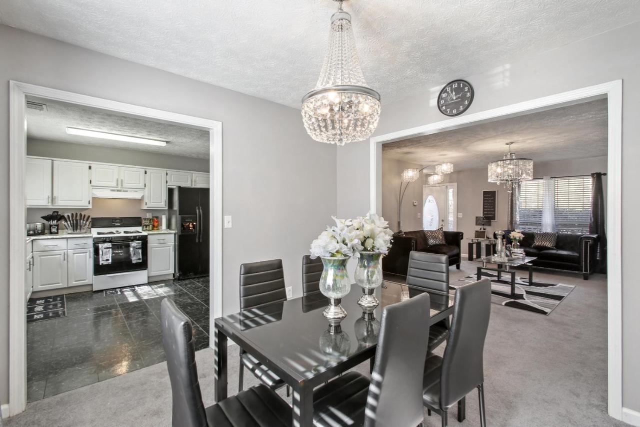 Diamonds Are Forever 4 Bedroom With Hot Tub Holiday home
