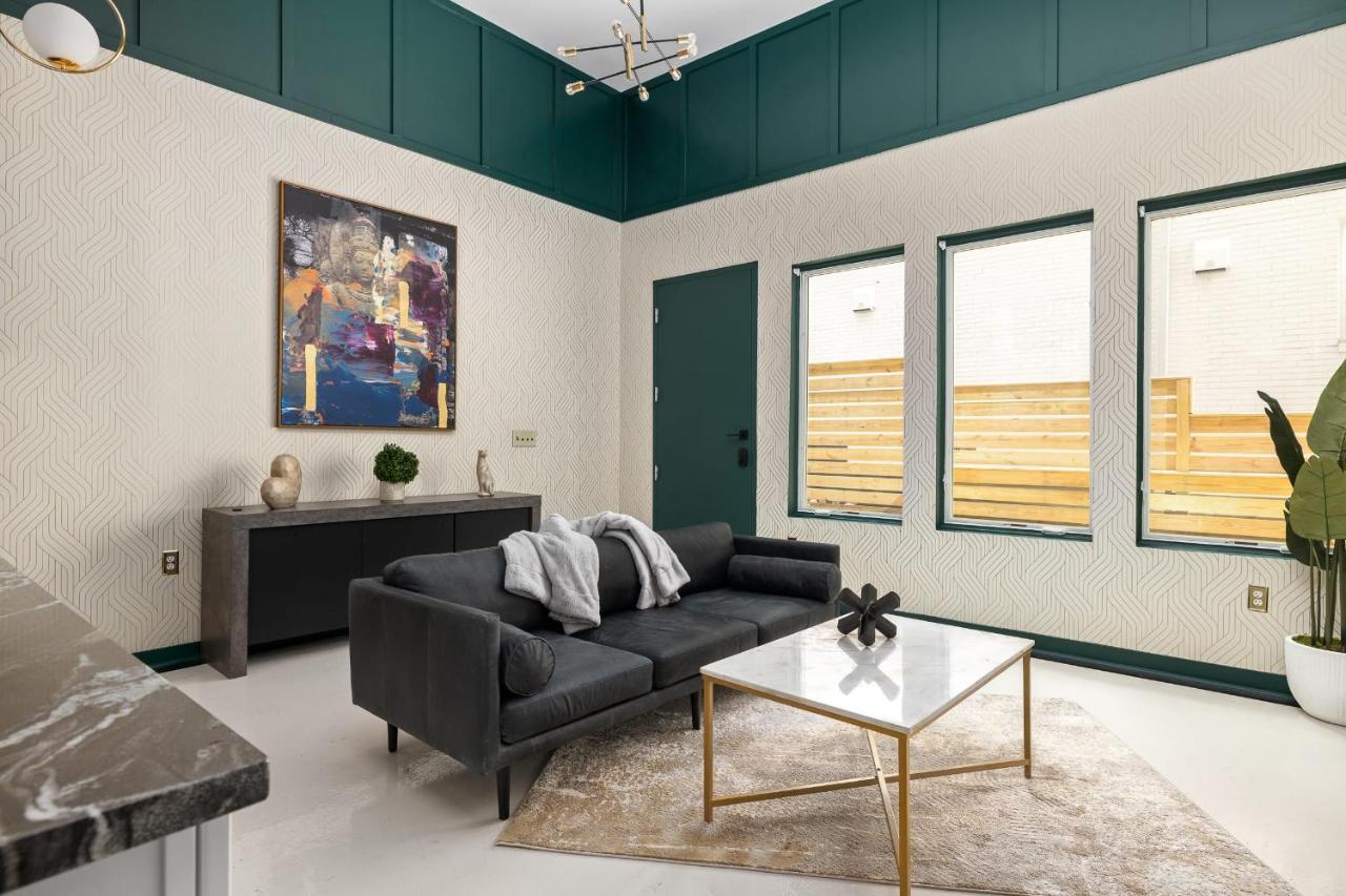 Esplanade Montane Midtown Palatial King Bed Loft *