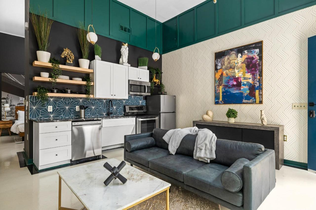 Esplanade Montane Midtown Palatial King Bed Loft *