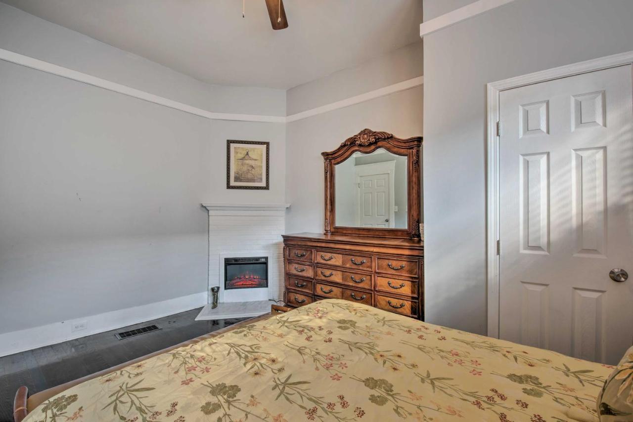 Cozy About 3 Mi To Dtwn Attractions! Holiday home *