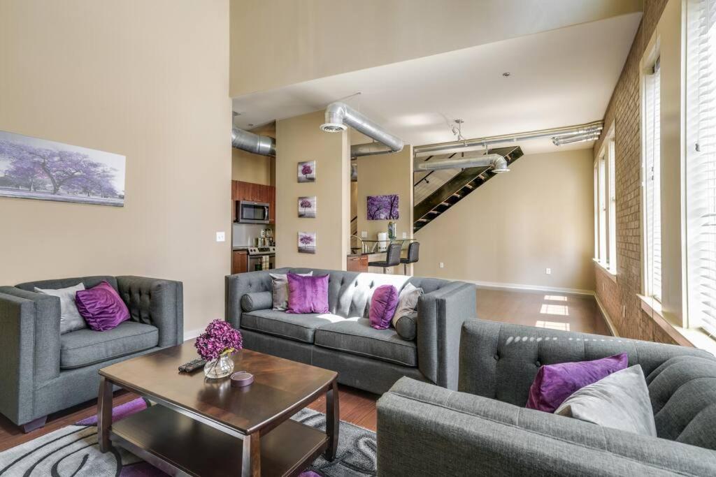 Spacious Loft In The Heart Of Atlantic Station-Atlanta Apartment Atlanta