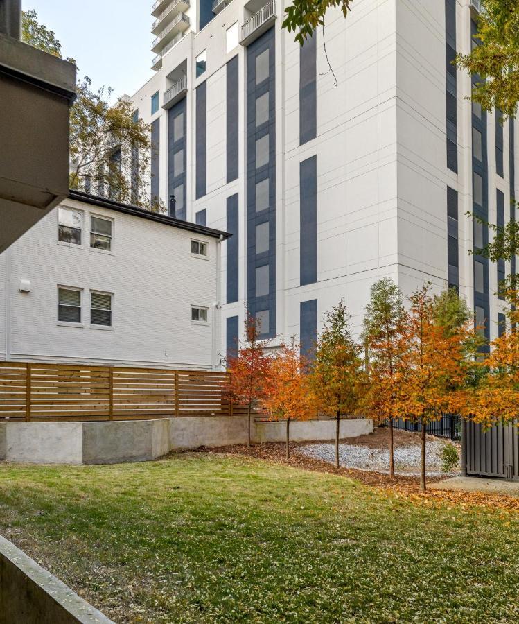 Esplanade Montane Midtown Palatial King Bed Loft