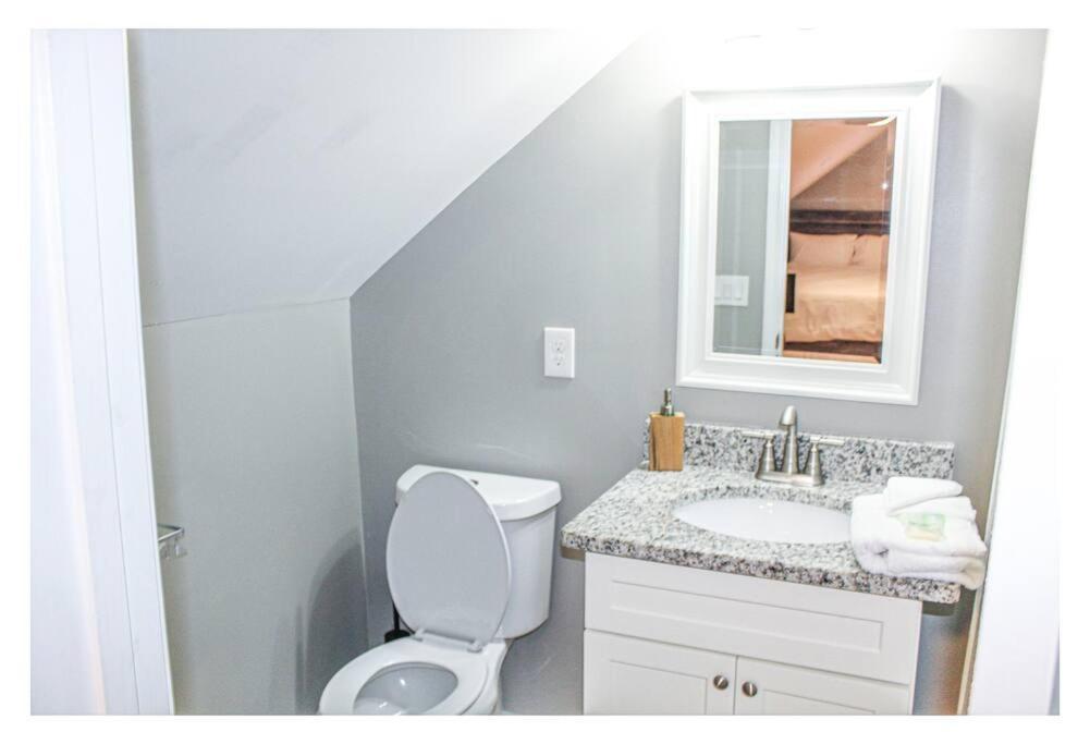 Lovely 3br 3ba Minutes From Airport/downtown Atlanta