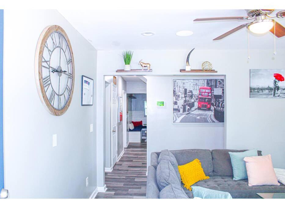Lovely 3br 3ba Minutes From Airport/downtown Holiday home *