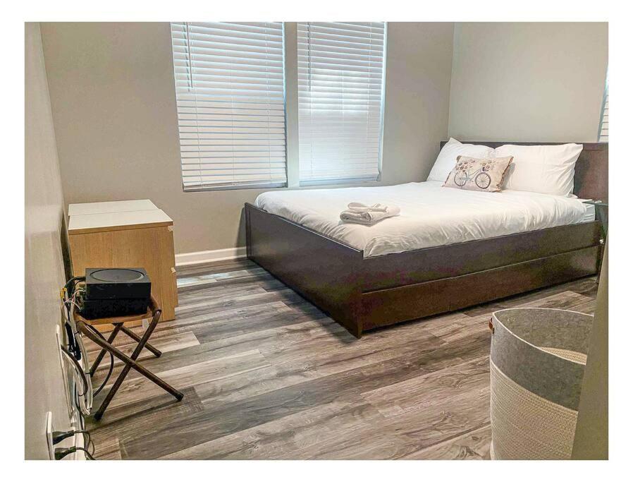 Holiday home Lovely 3br 3ba Minutes From Airport/downtown Atlanta