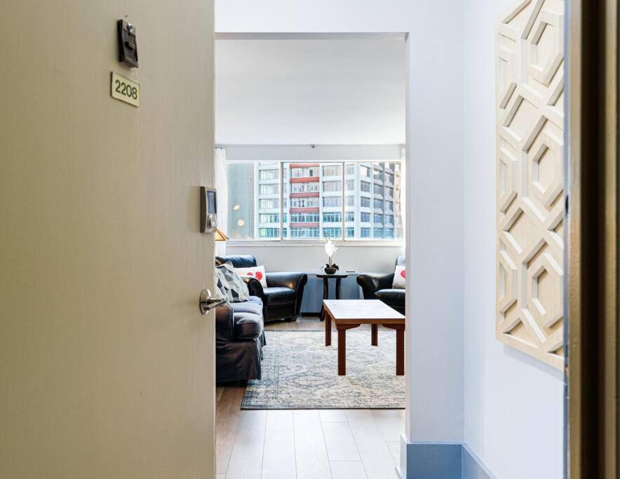 2208-top Flr-work/game Sta-600 Mb-1 Free Park-king Apartment *