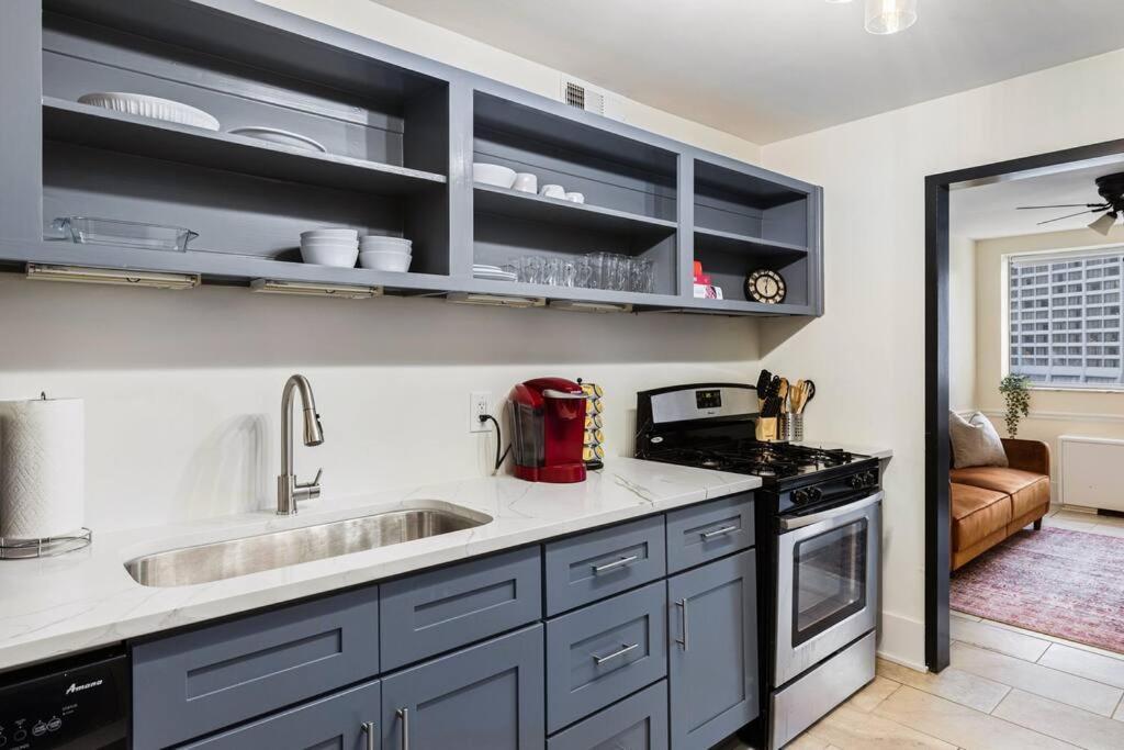 1109-extra Lg-king Bed-1 Free Park-fast Wifi-dtw Apartment Atlanta