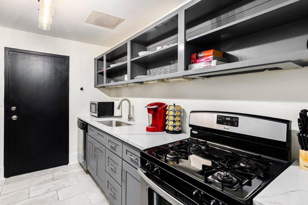 Apartment 1109-extra Lg-king Bed-1 Free Park-fast Wifi-dtw