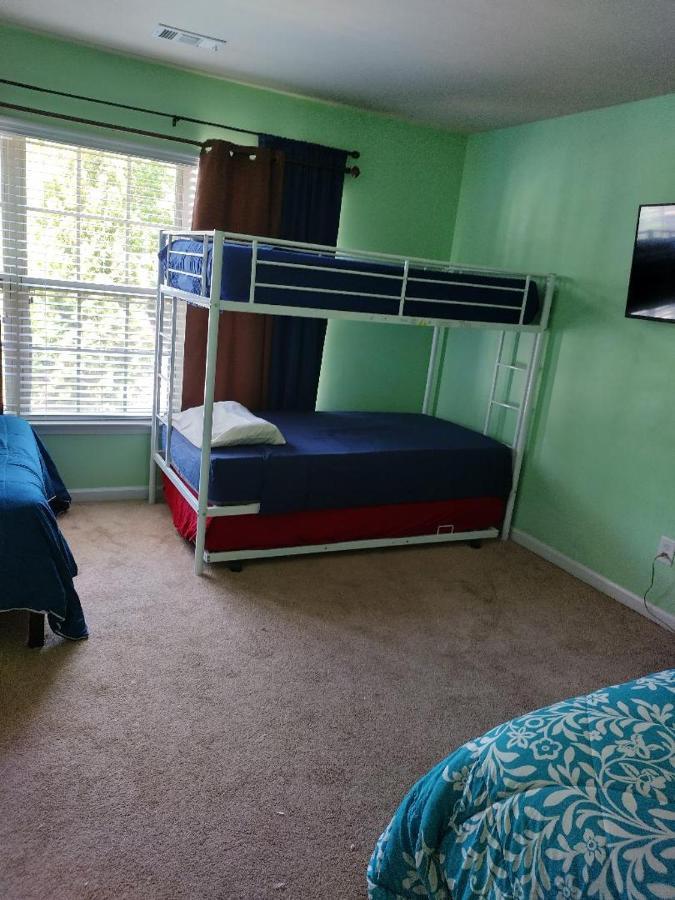 2000 Sq.feet-10 Mins From Airport