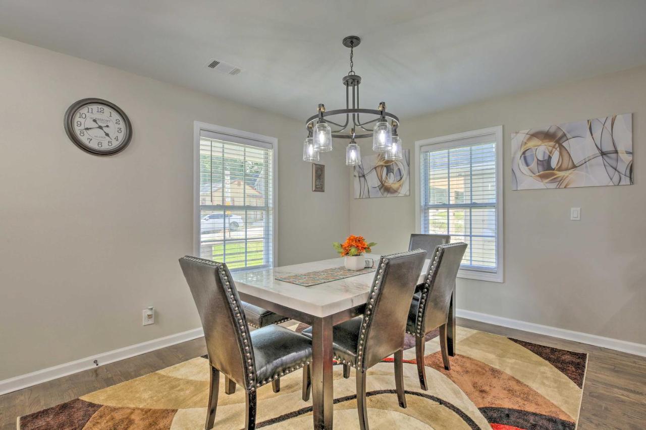 Holiday home Lovely Less Than 3 Mi To State Farm Arena! *