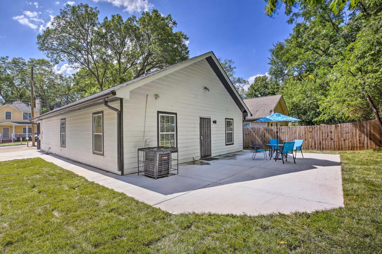 Lovely Less Than 3 Mi To State Farm Arena! Holiday home Atlanta