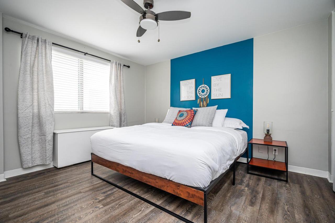 Apartment Atl Downtown! View! Onsite Parking! Pool! Lm1k1q *