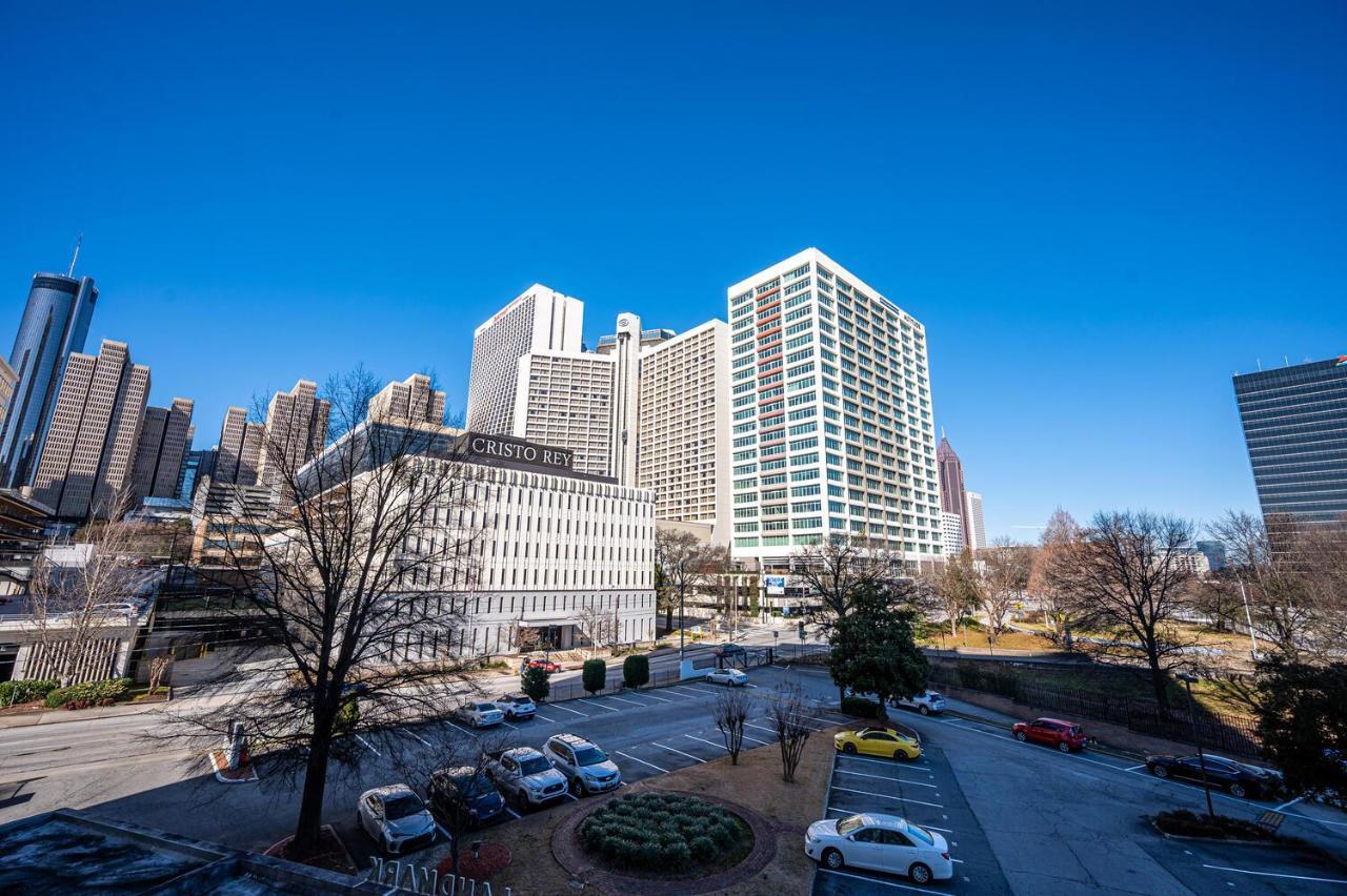 Atl Downtown! View! Onsite Parking! Pool! Lm1k1q Atlanta