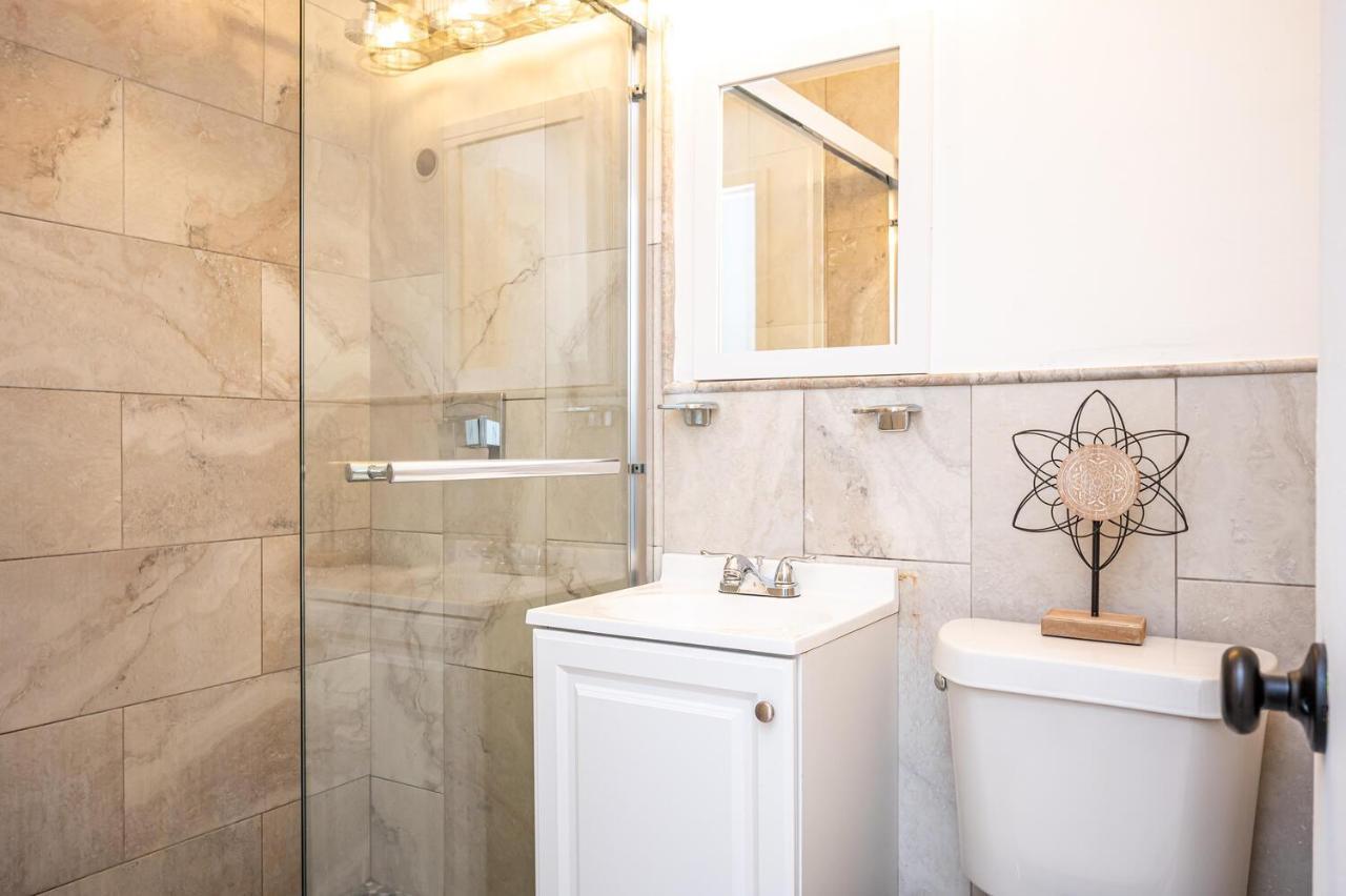 Apartment Atl Downtown! View! Onsite Parking! Pool! Lm1k1q *