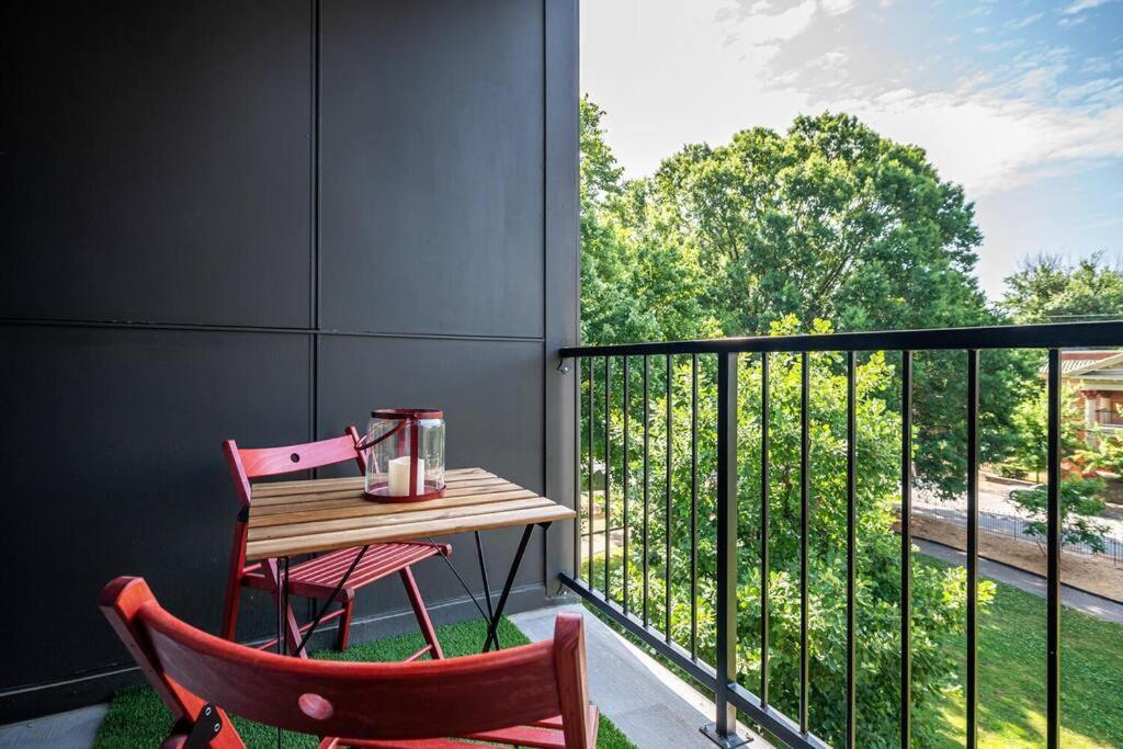 Balcony With K-bed Atl Downtown Gated Townhome 456#10 * Atlanta
