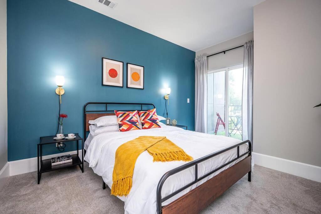 Balcony With K-bed Atl Downtown Gated Townhome 456#10 Holiday home