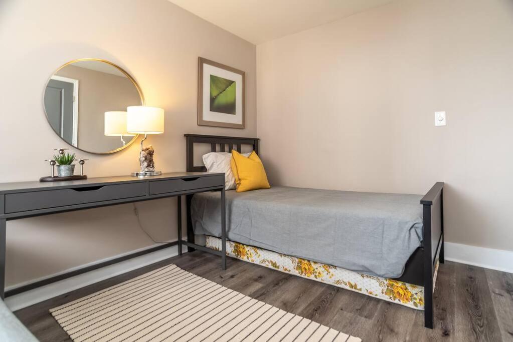 Downtown Atl W Pool King Bed Lm1k2t Atlanta