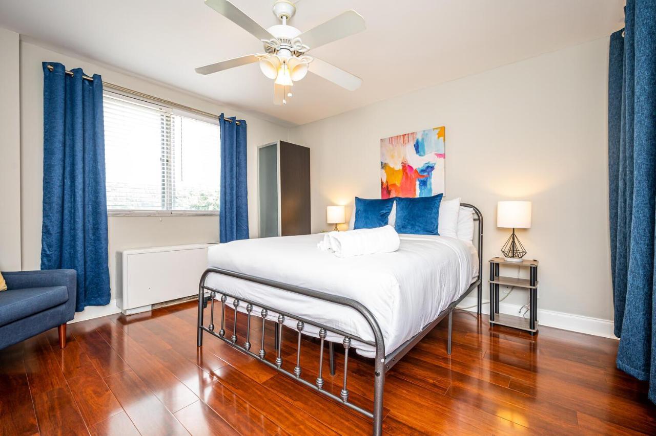 Downtown Atl W Pool King Bed Lm1k2t *