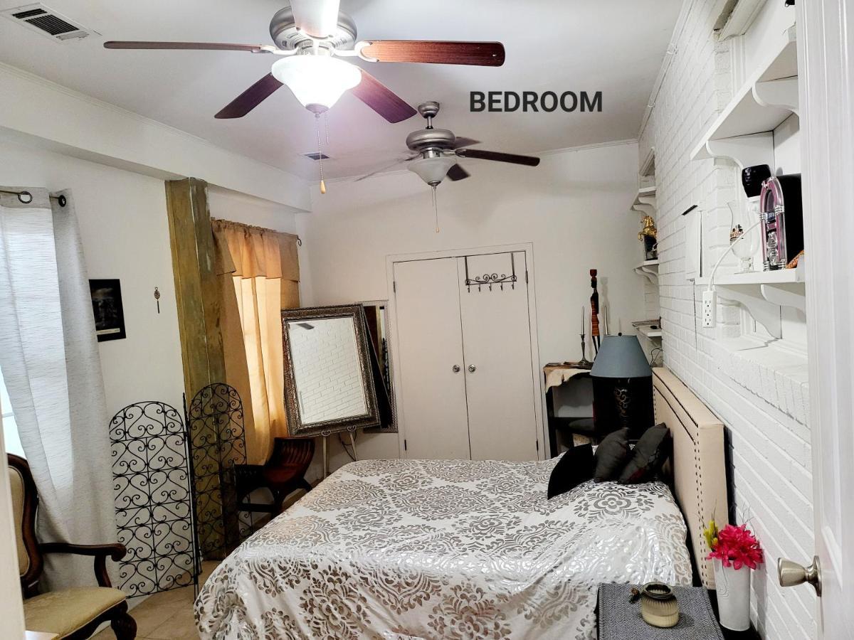 Gem In The Heart Of Buckhead. Apartment *