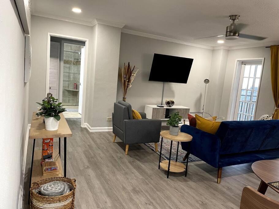 Away From Downtown Atl 16th Floor Apartment Atlanta