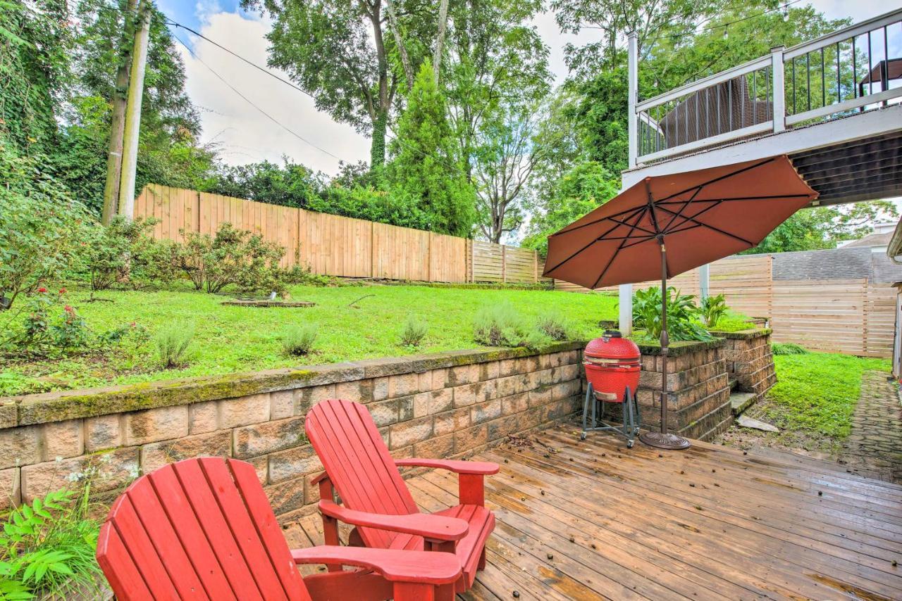 Holiday home Chic With Fire Pit - Near Midtown! *