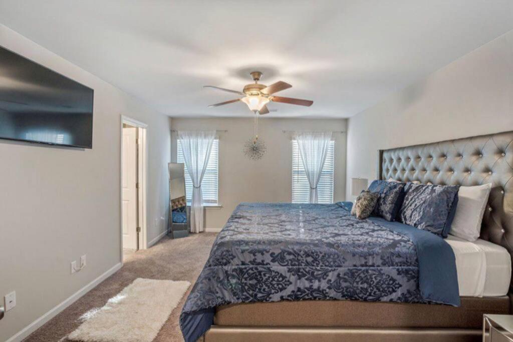 Holiday home 3 Bedroom Elegant