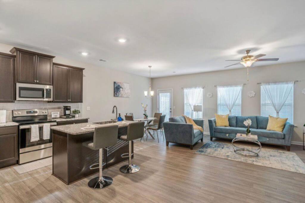 3 Bedroom Elegant Holiday home Atlanta