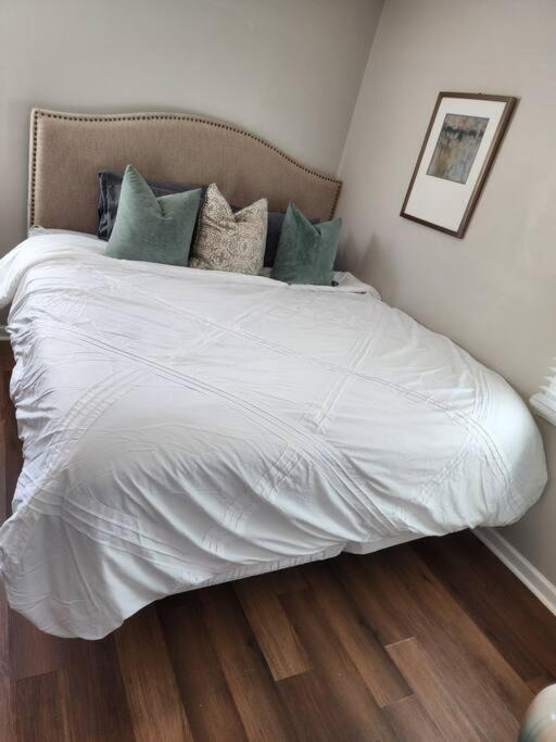 Holiday home Modern 3 Bedroom 2 Bath Home-10 Mins From Airport Atlanta