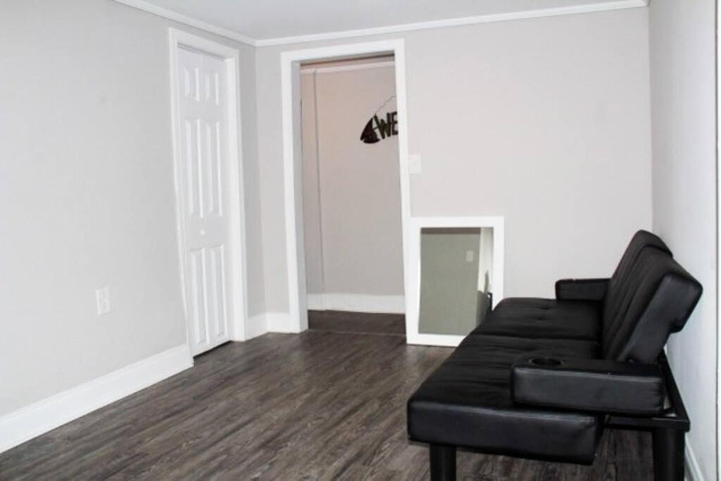 Downtown Getaway With Car Option! Holiday home *