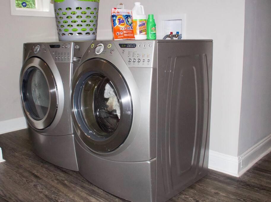 Downtown Getaway With Car Option! Atlanta