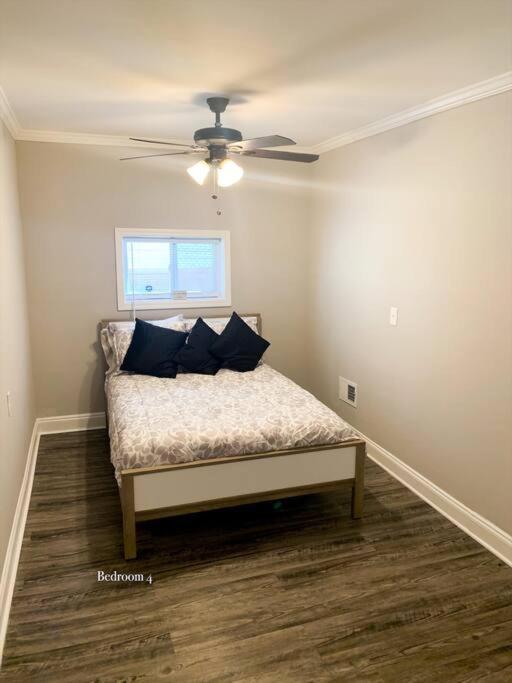 Holiday home Downtown Getaway With Car Option!