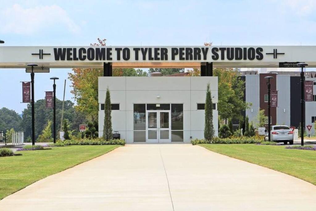 Downtown Getaway With Car Option! * Atlanta