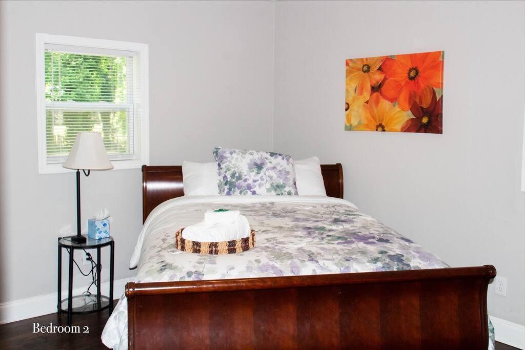 Holiday home Downtown Getaway With Car Option!
