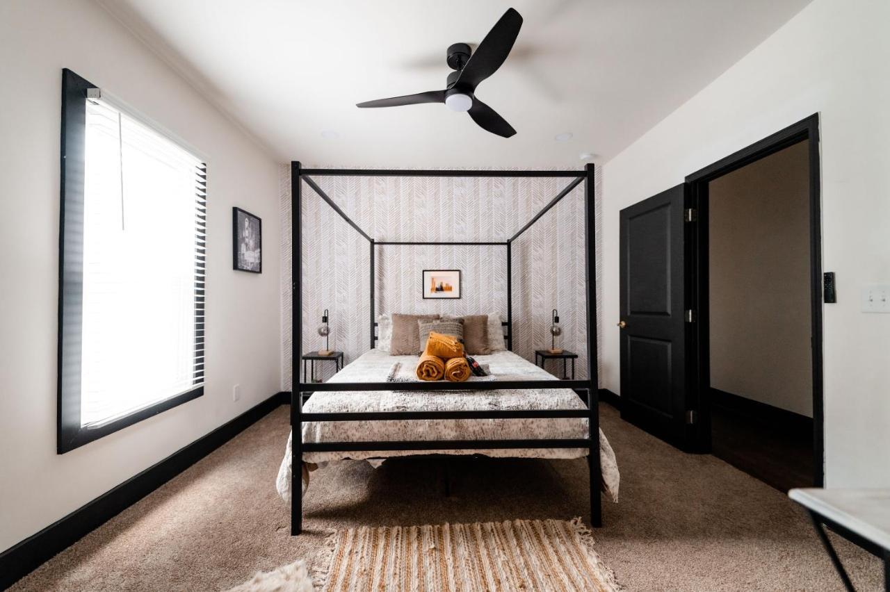 Cozy & Stylish In Downtown Holiday home *